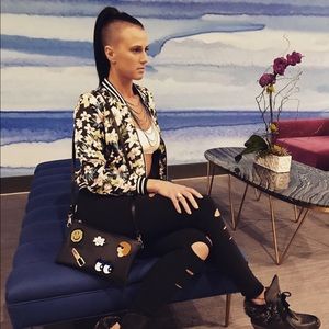 Meet your Posher, Jeni